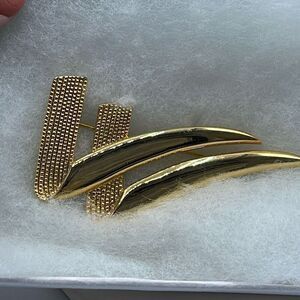 Vintage Casual Corner Art Deco styled textured and smooth brooch gold tone